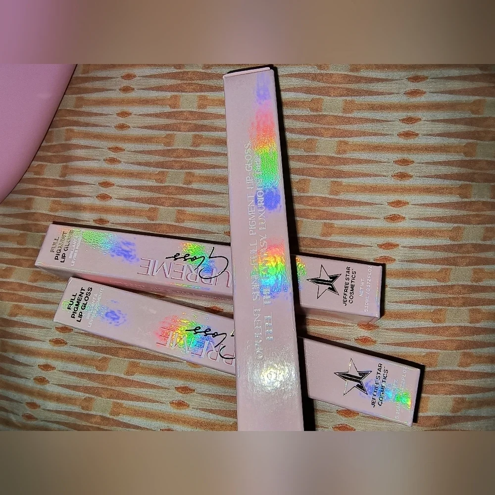 Jeffree Star Supreme Gloss Trio in Holographic Pink